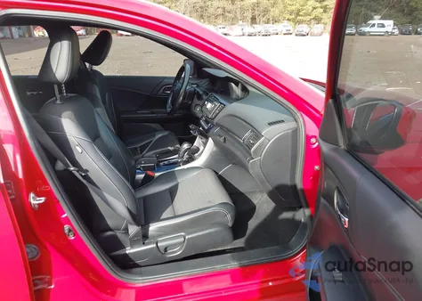 2017 Honda Accord Sport z USA, uszkodzony, nr VIN 1HGCR2F50HA095748